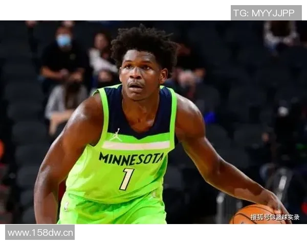 爱德华兹单节狂砍17分全场30分助球队掀起胜利浪潮